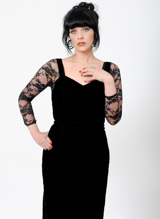 Basic 3/4 Length Black Lace Sleevey Wonders